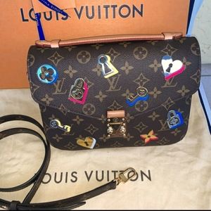 LOUIS VUITTON POCHETTE METIS LOVE LOCK EDITION